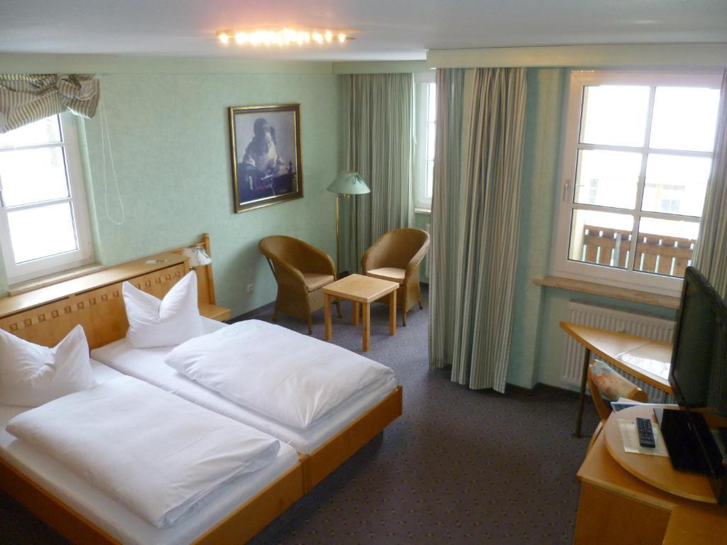 הוף Landhotel Gut Haidt חדר תמונה